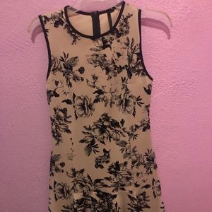 Kid Nude black flower print short sleeve dress